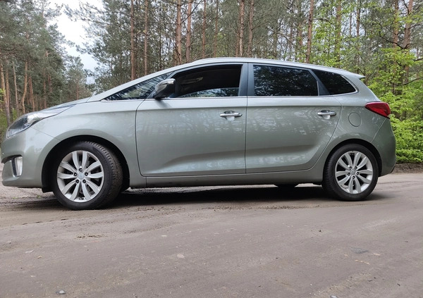 Kia Carens cena 46800 przebieg: 159155, rok produkcji 2016 z Ujazd małe 407